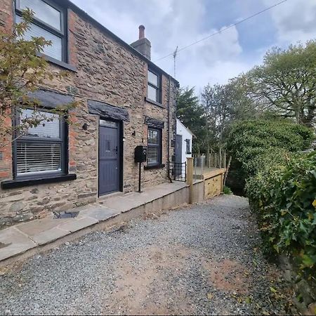 Luxurious Cottage With Hot Tub, Lake District Duddon エクステリア 写真