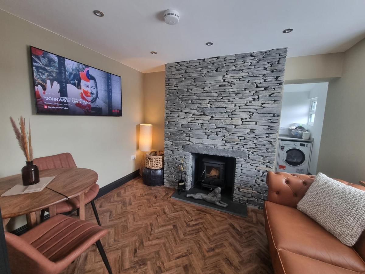 Luxurious Cottage With Hot Tub, Lake District Duddon エクステリア 写真
