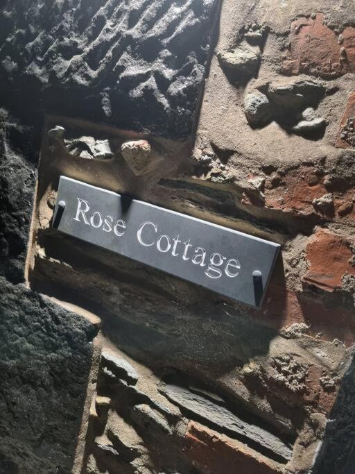 Luxurious Cottage With Hot Tub, Lake District Duddon エクステリア 写真