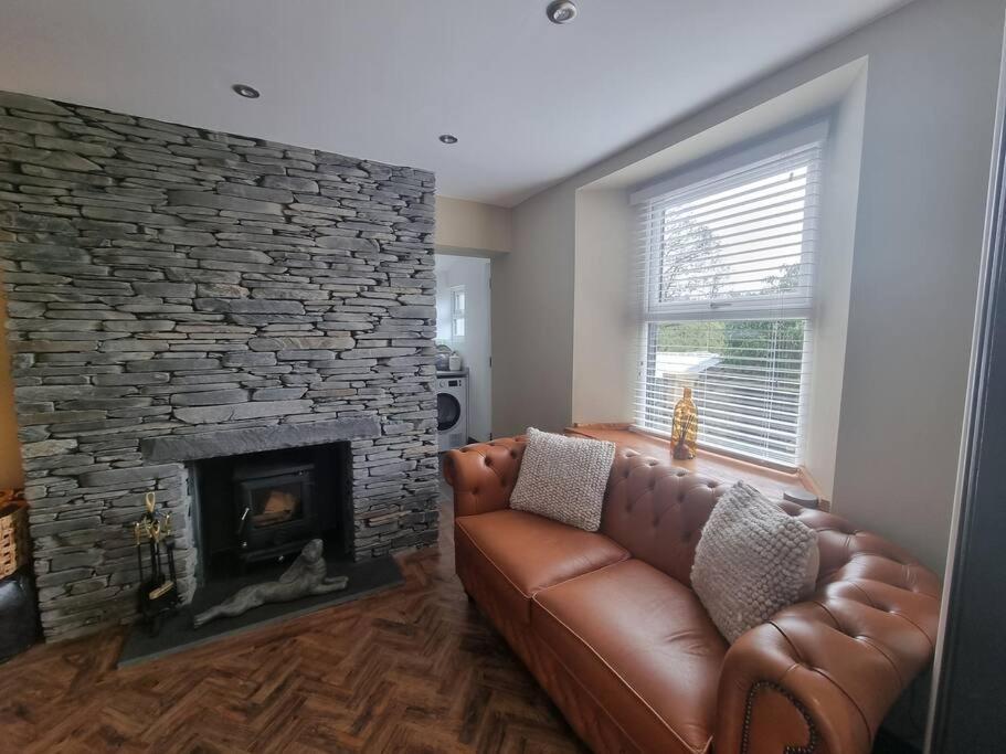 Luxurious Cottage With Hot Tub, Lake District Duddon エクステリア 写真