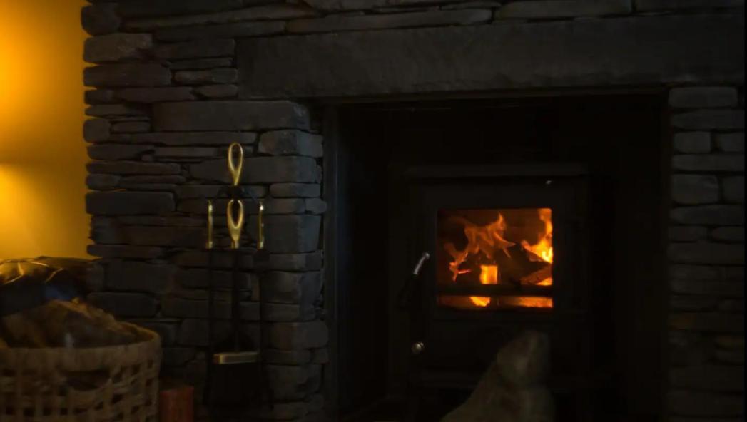 Luxurious Cottage With Hot Tub, Lake District Duddon エクステリア 写真