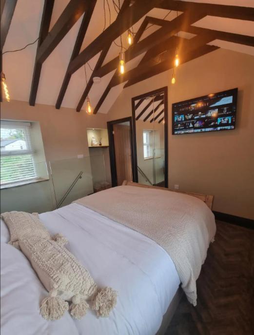 Luxurious Cottage With Hot Tub, Lake District Duddon エクステリア 写真